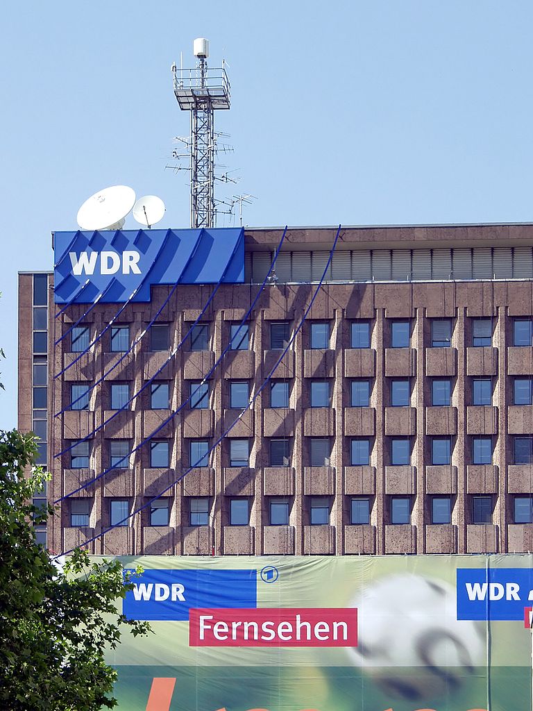 File:WDR Archivhaus Köln.jpg