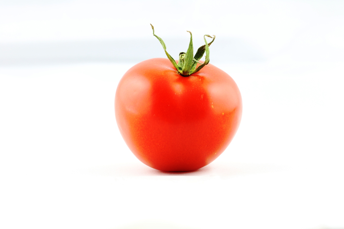 File:Tomate.JPG
