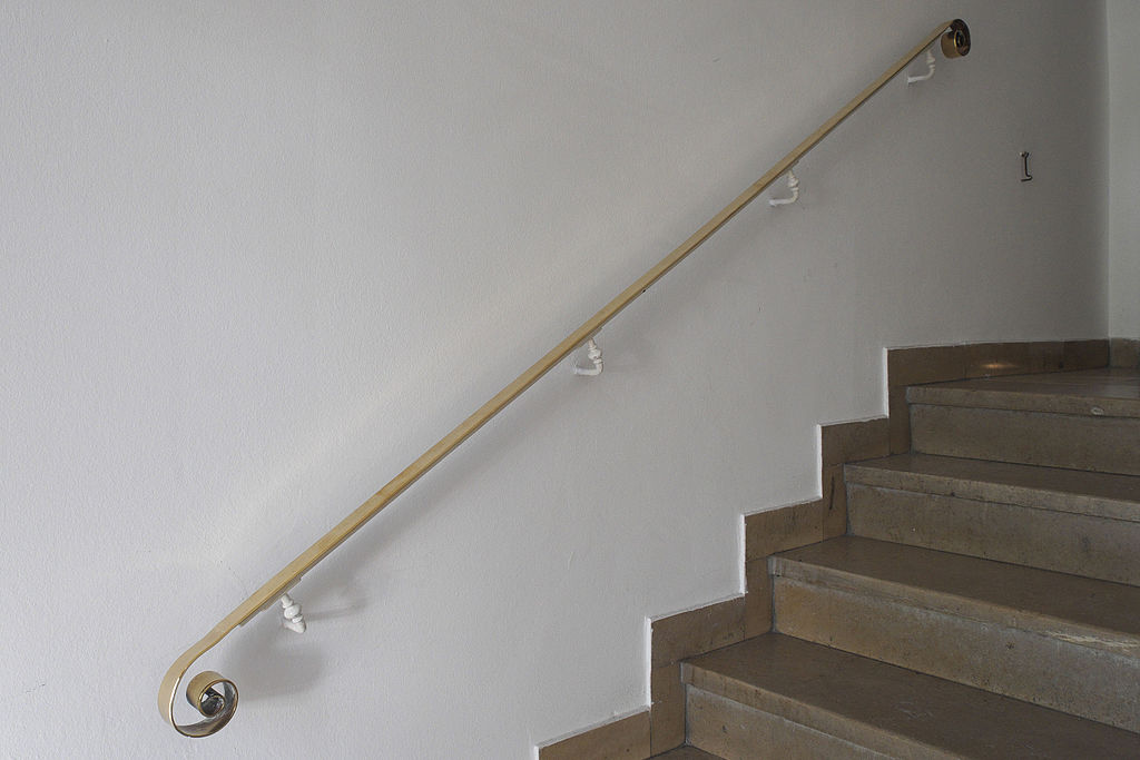 File:Handrail.jpg