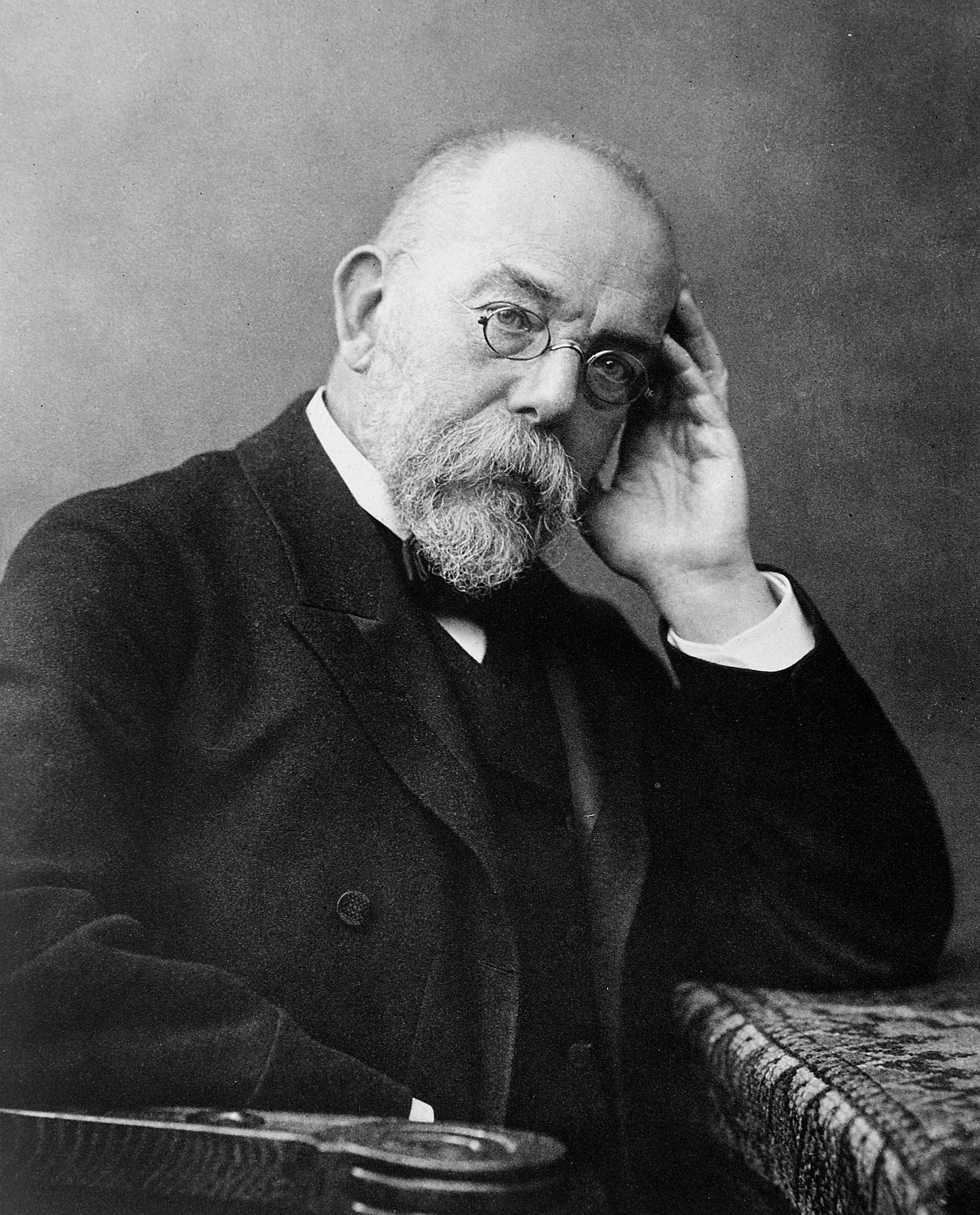 Robert Koch.jpg